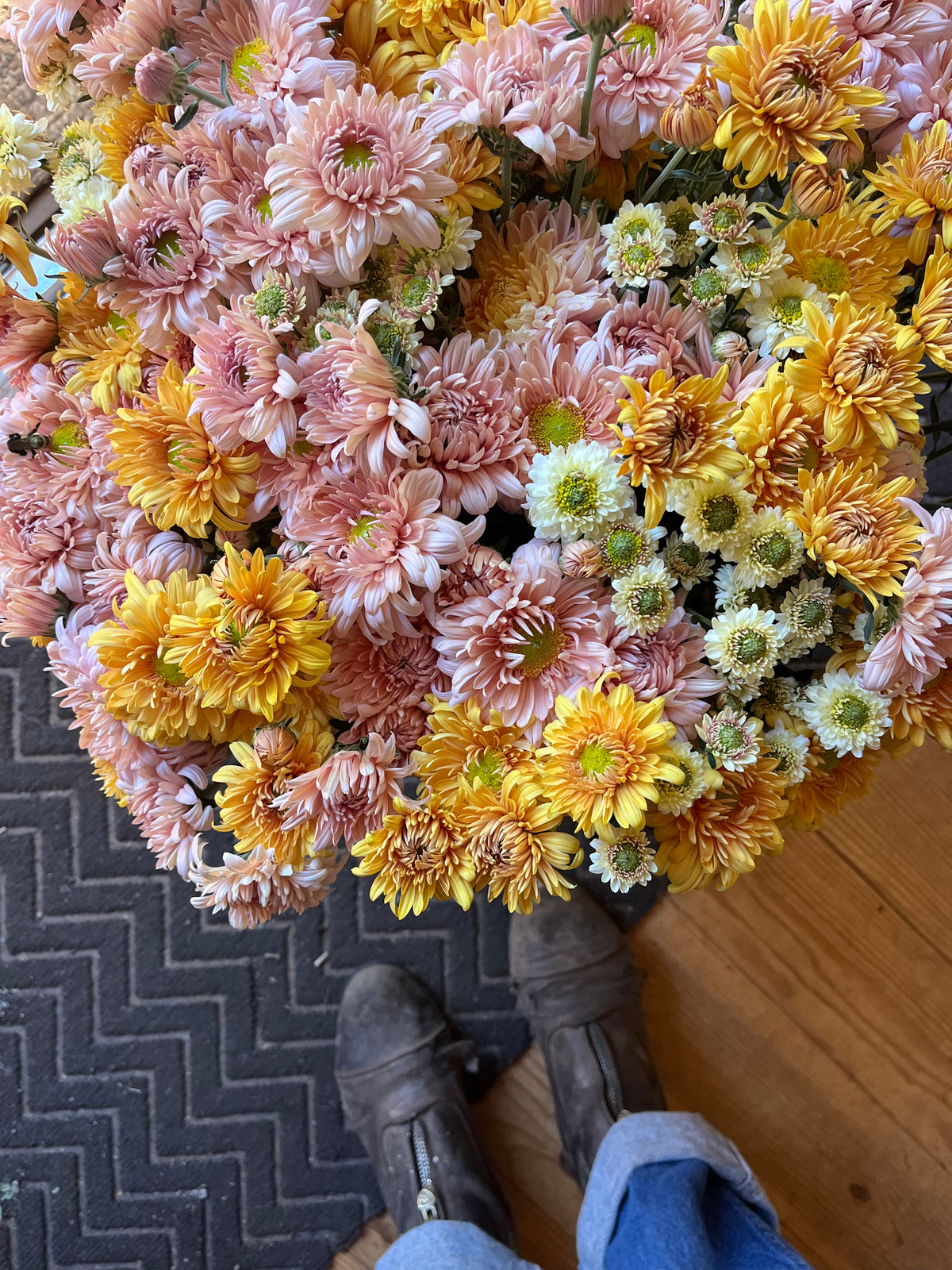 Fresh Cut Flowers Shipped || Pink Lady Heirloom Mum Mix
